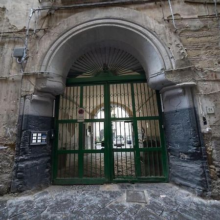 Home Nonna Sabina - Centro Storico Napoli Dış mekan fotoğraf