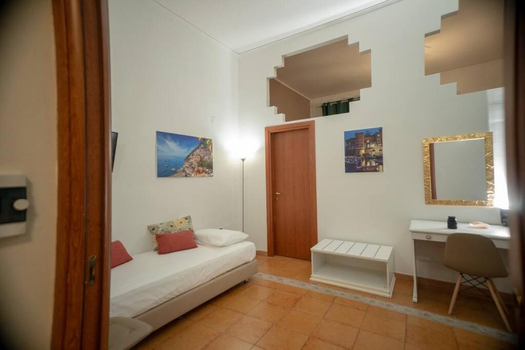 Home Nonna Sabina - Centro Storico Napoli Dış mekan fotoğraf